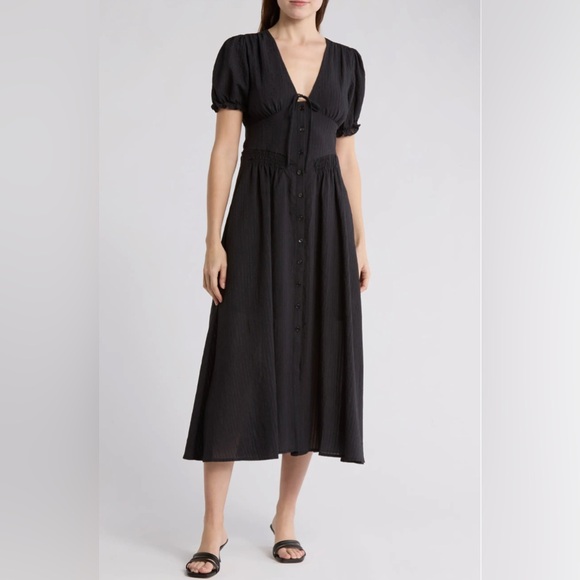 Lush Dresses & Skirts - Puff Sleeve Cinched Waist Midi Dress
Lush - Small
